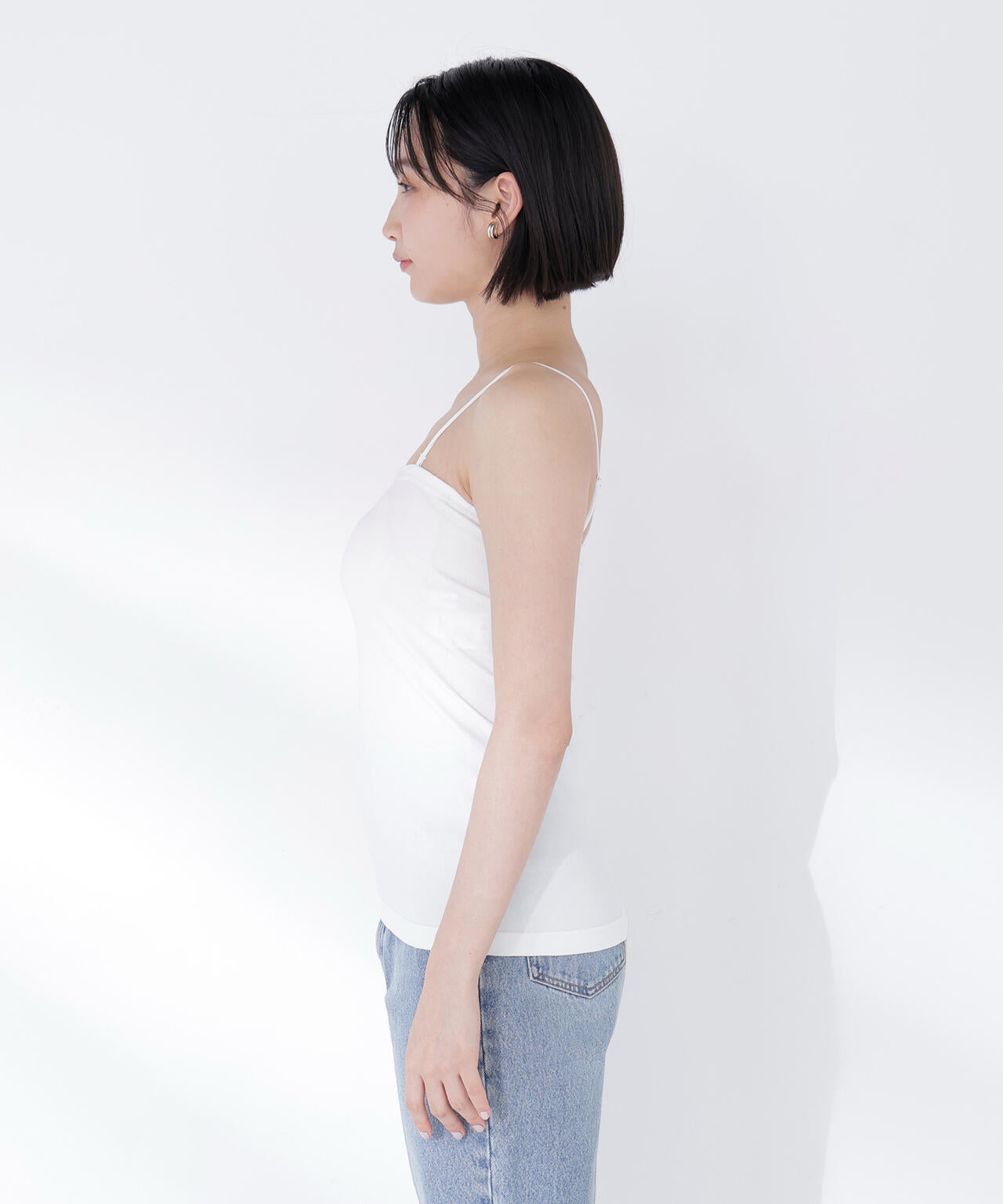 身長165 B:80 W:59 / H:85 / S:23.5 着用サイズ:FR