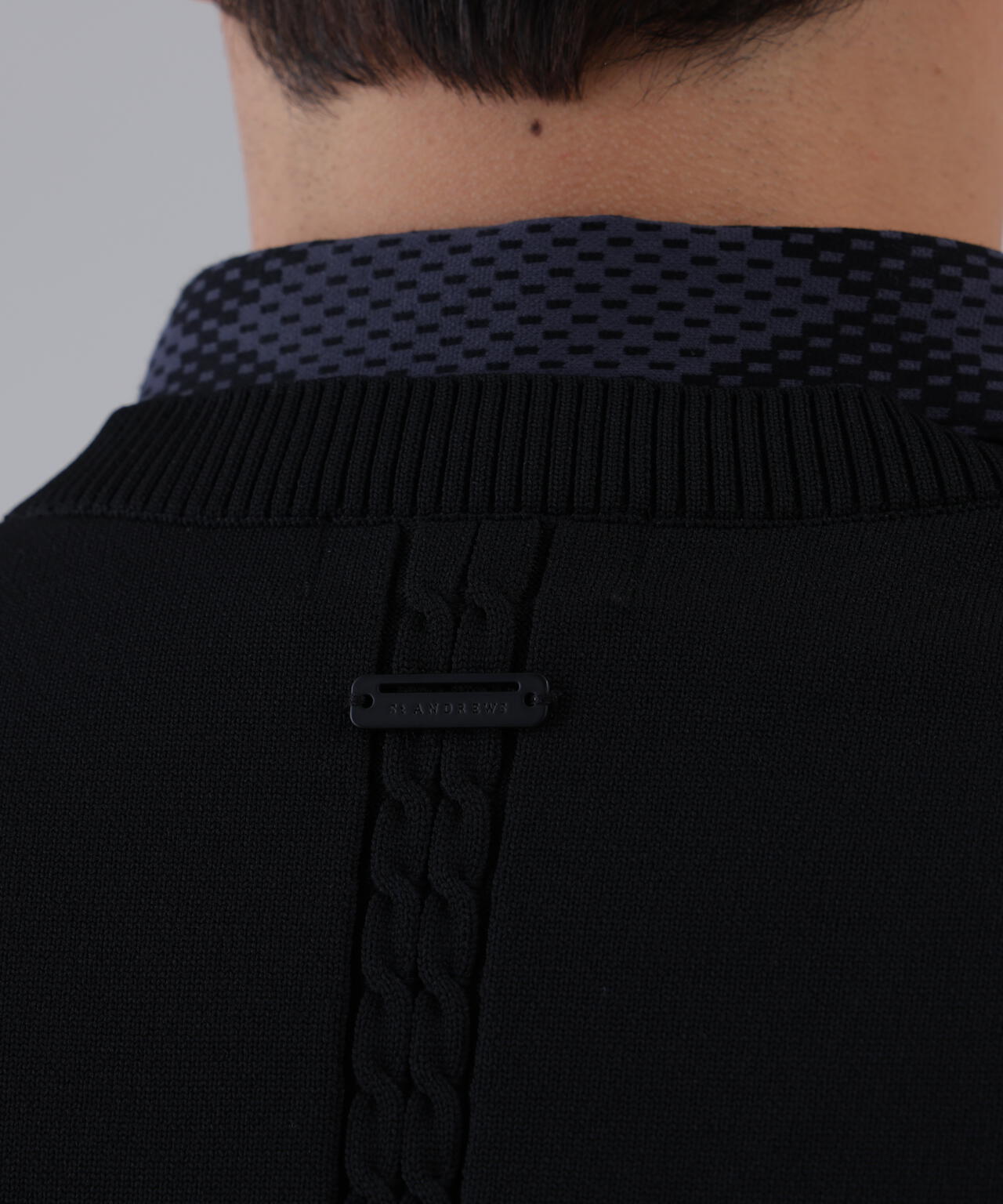 【オンライン限定SALE】9GケーブルVネックニットベルトプルオーバー (MENS)