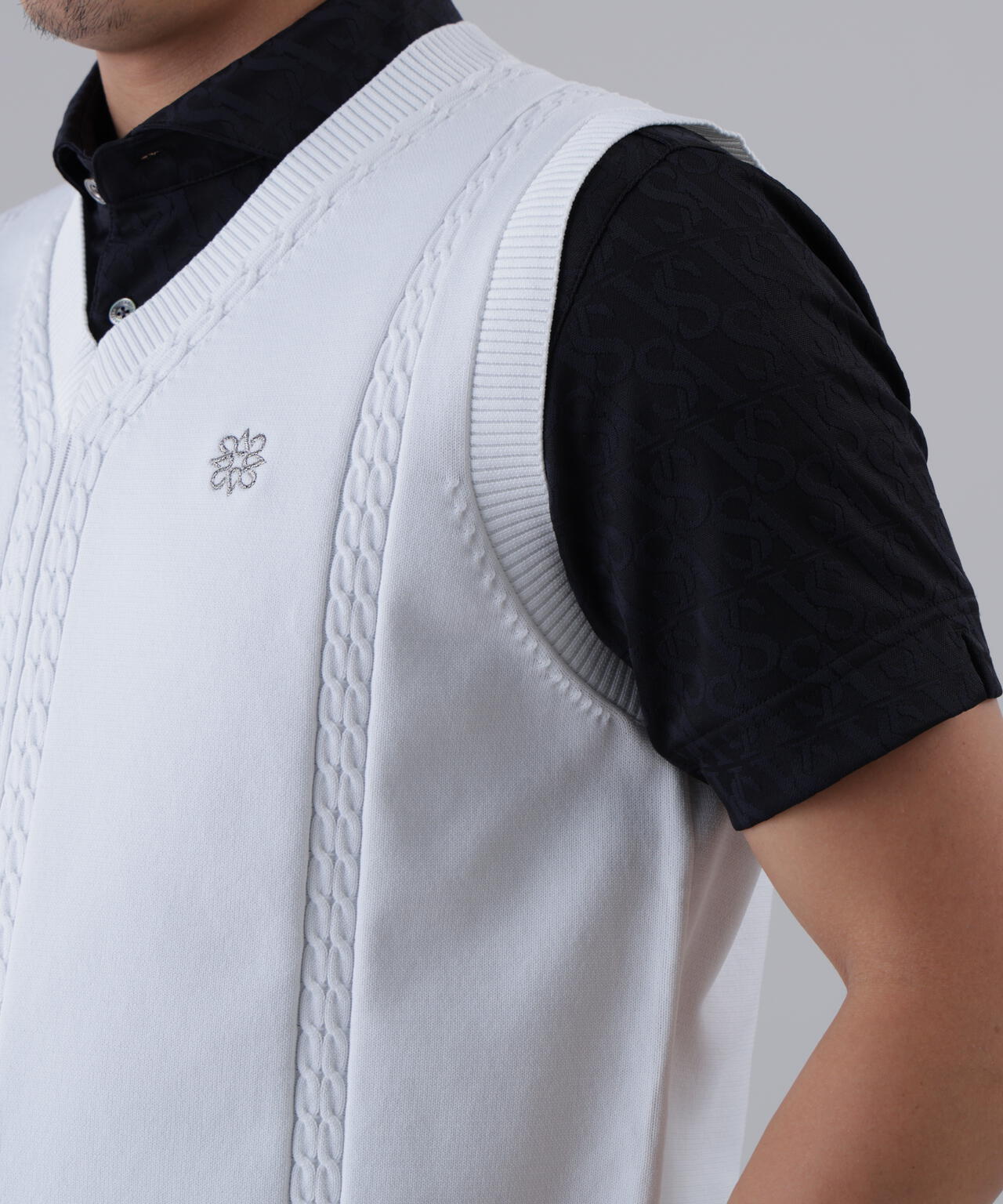 【オンライン限定SALE】9GケーブルVネックニットベルトプルオーバー (MENS)