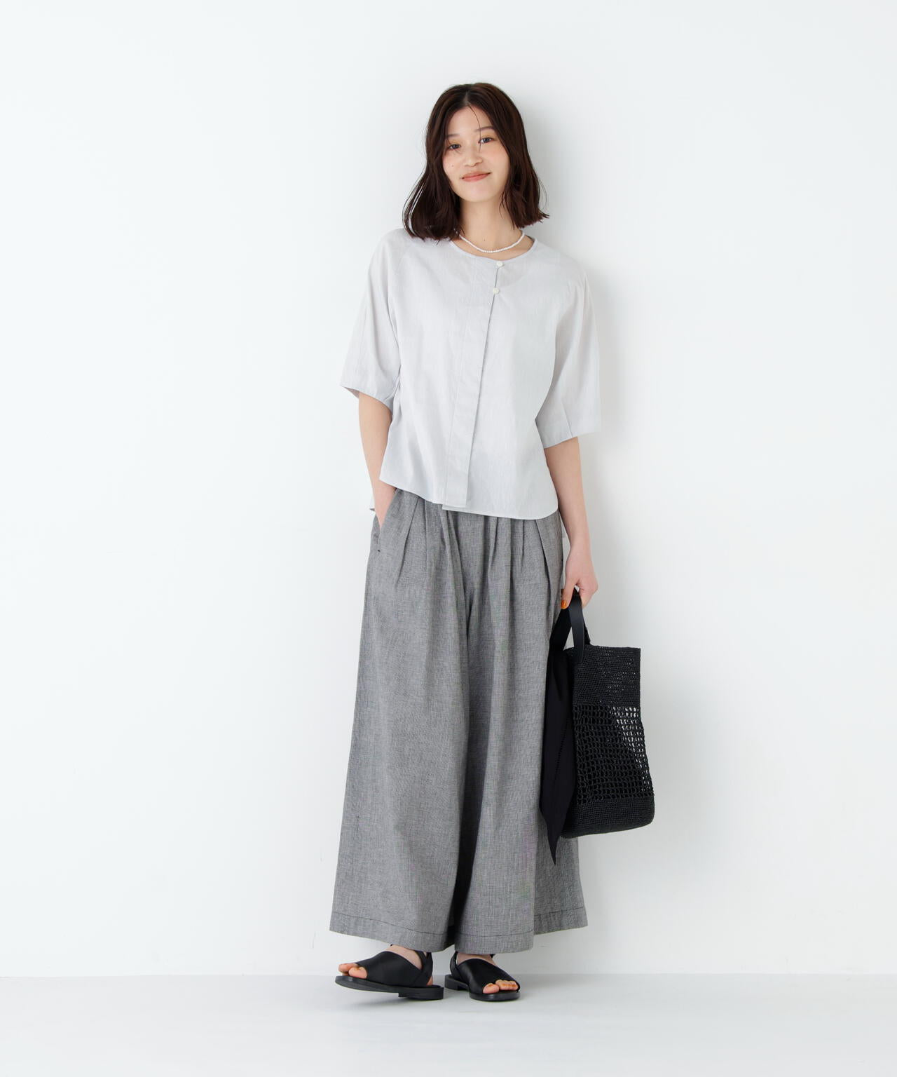 身長168cm B82 W59 H88 着用サイズ:M