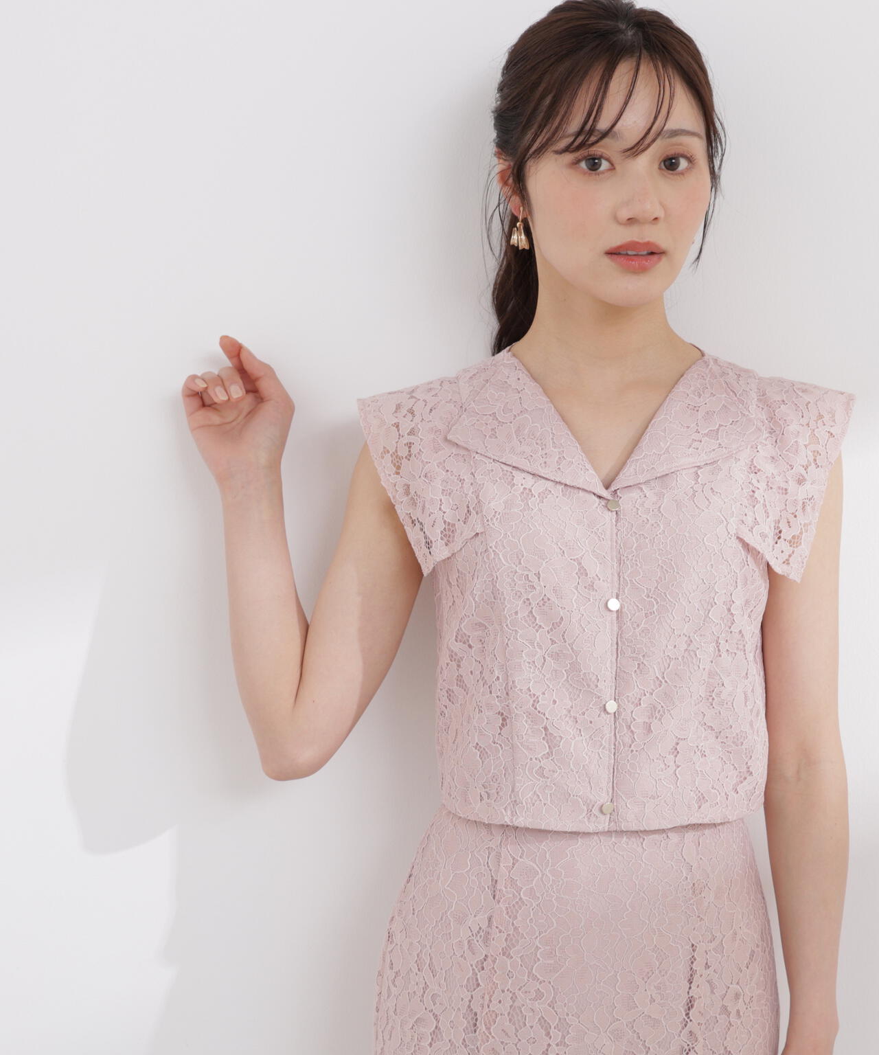 166cm B:78 W:56 H:83 S:24.5cm 着用サイズ:FR