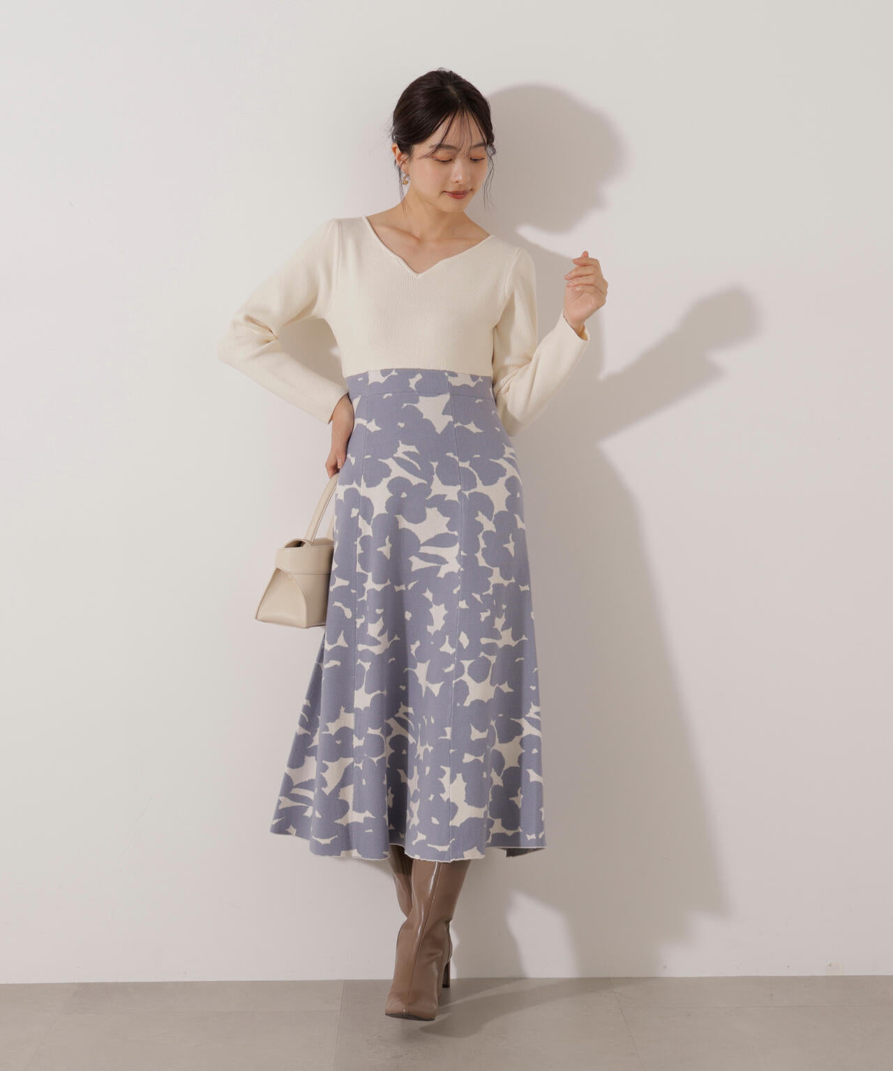 <加藤栞さん着用>ジャガードフラワーニットワンピース