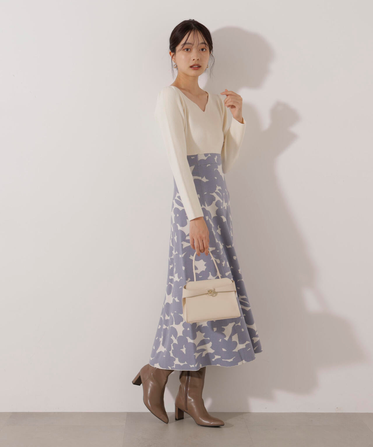 <加藤栞さん着用>ジャガードフラワーニットワンピース