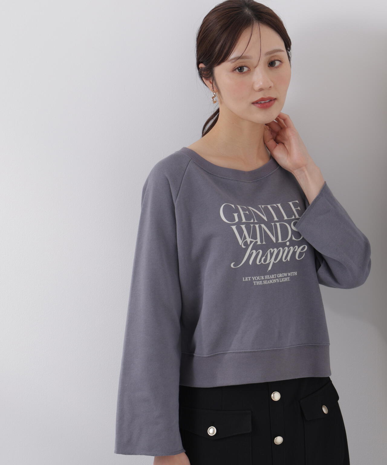 <ウォッシャブル>〈a/mie〉ラグランロゴトップス