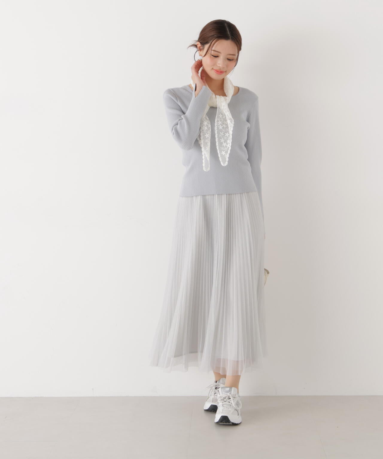 《EDIT COLOGNE》レーススカーフ付きリブニット【ホワイト×ブラックボーダー:official site・ZOZO・一部店舗限定】