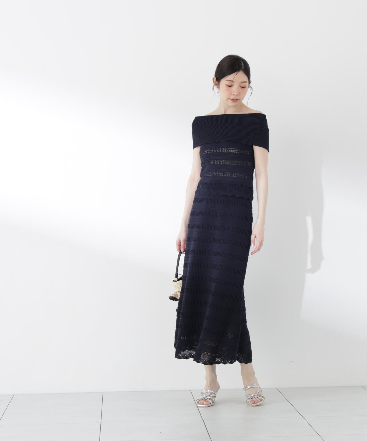 <中川紅葉さん着用>透かし編みオフショルセットアップ