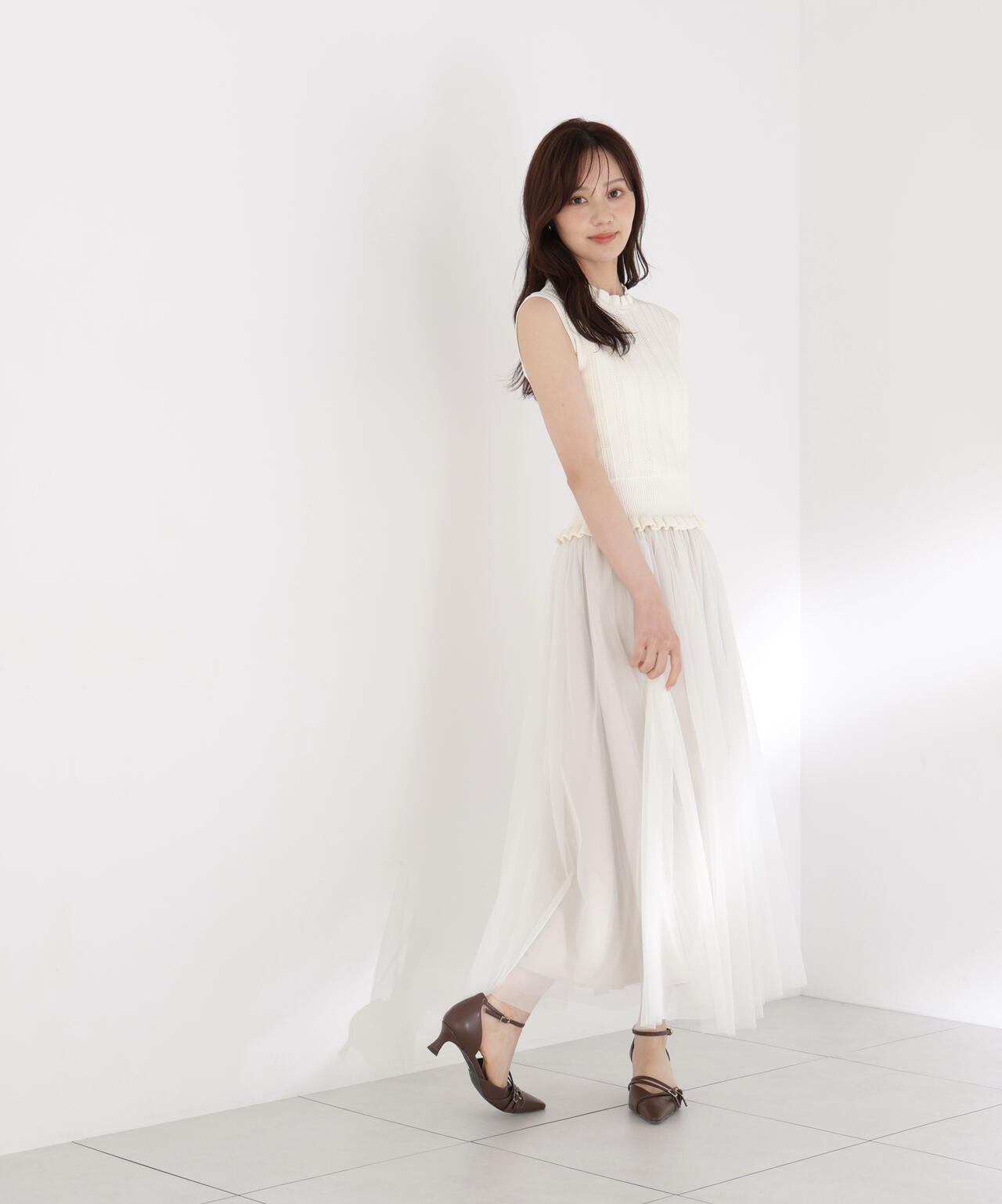 166cm B:78 W:56 H:83 S:24.5cm 着用サイズ:FR