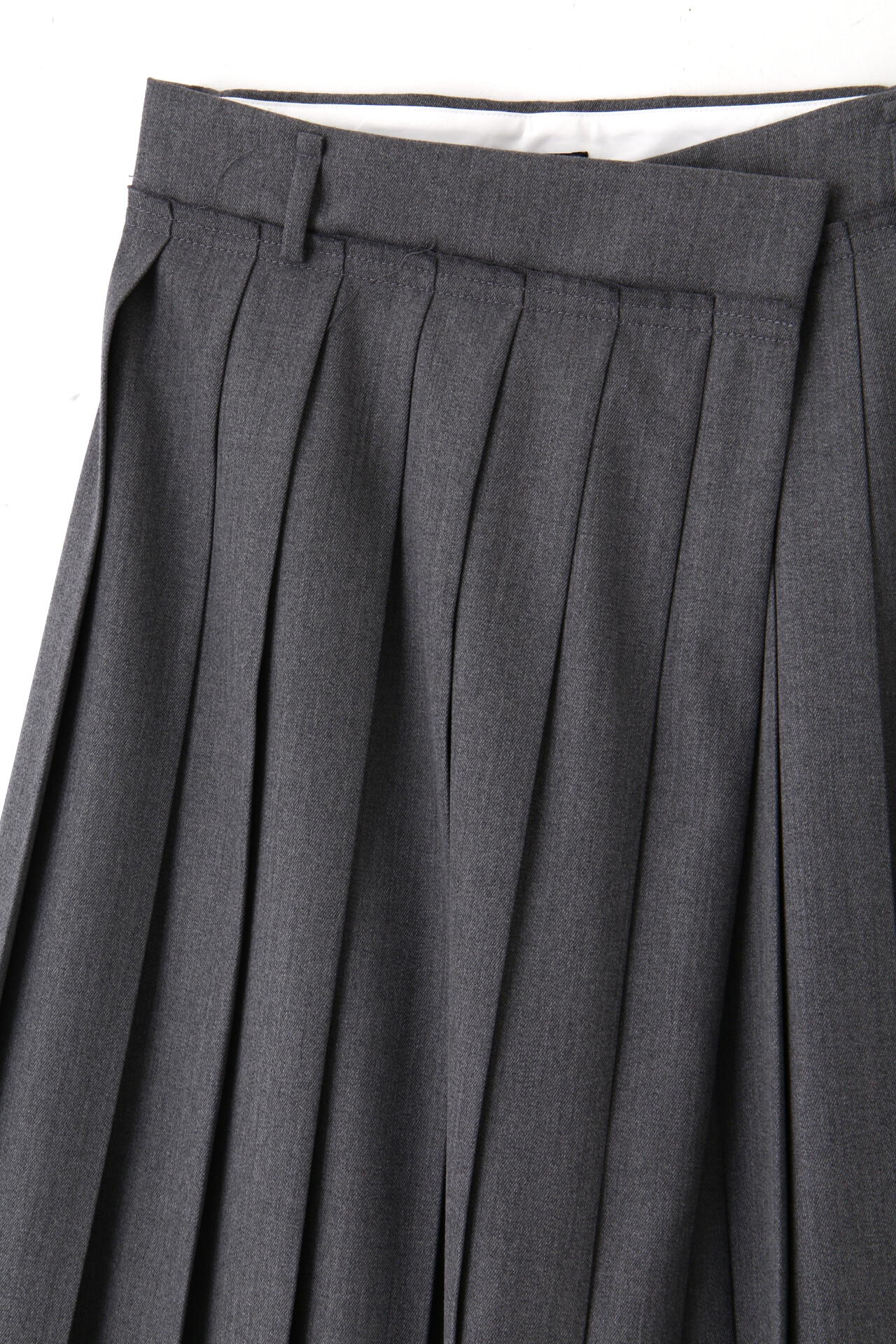 YLEVE / WOOL SURGE PLEATED SKIRT