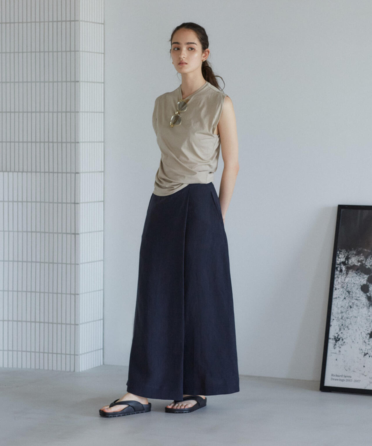 YLEVE / COTTON TWISTED NO SLEEVE PULL OVER