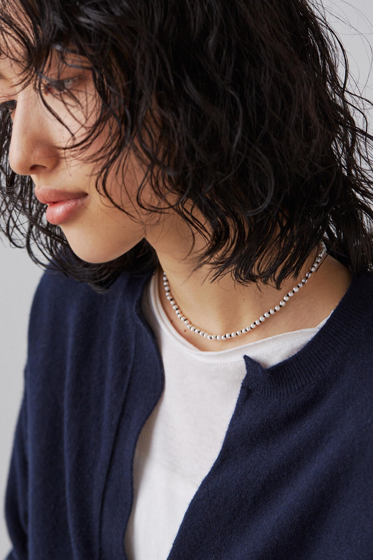 YLEVE / PEARL NECKLACE KNOT 37cm