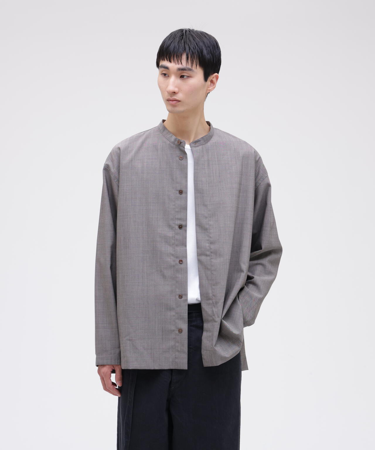STUDIO NICHOLSON / TROPICAL WOOL GRANDAD COLLAR SHIRT