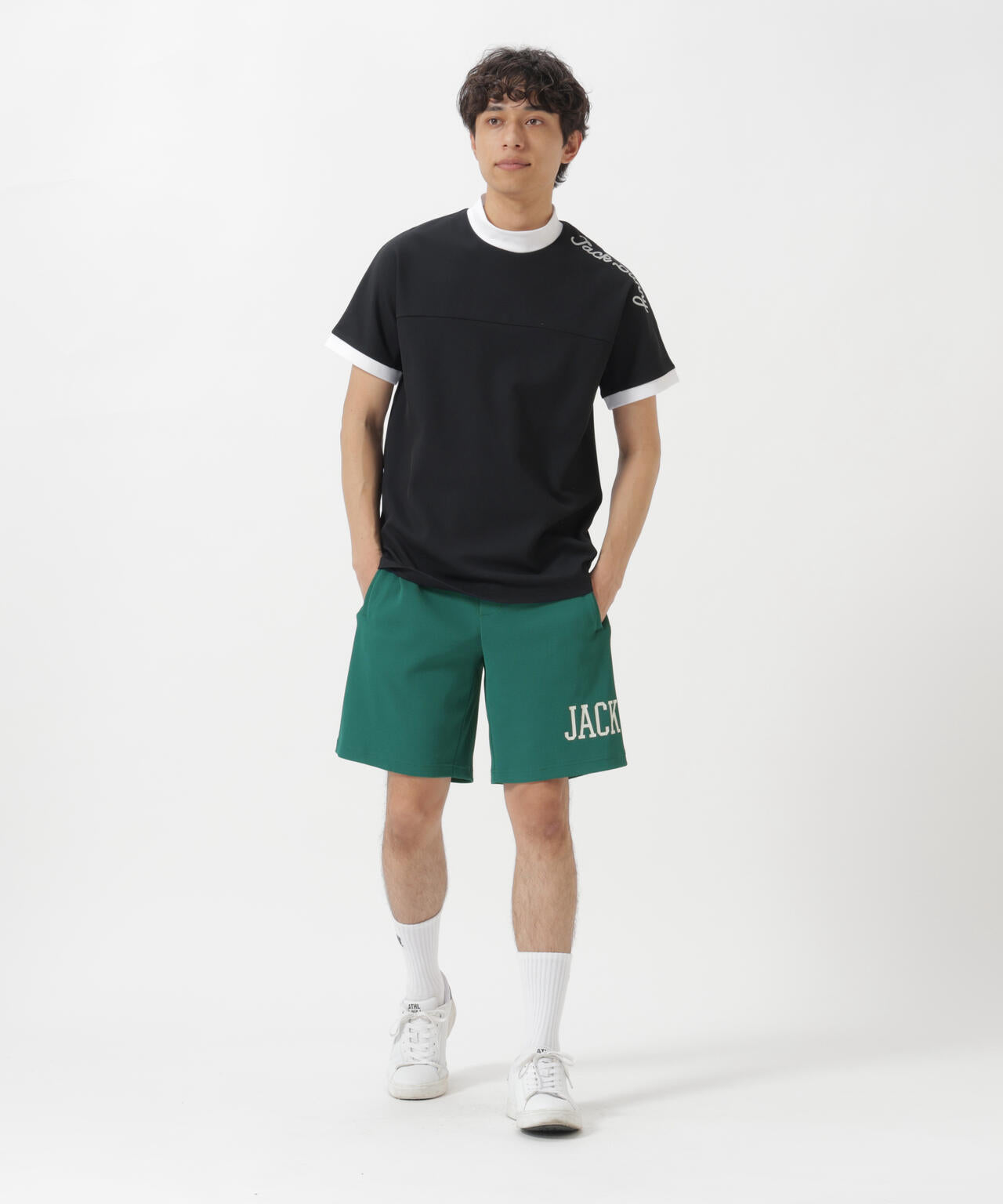 182cm C:84 W:71 H:89 着用サイズ:5