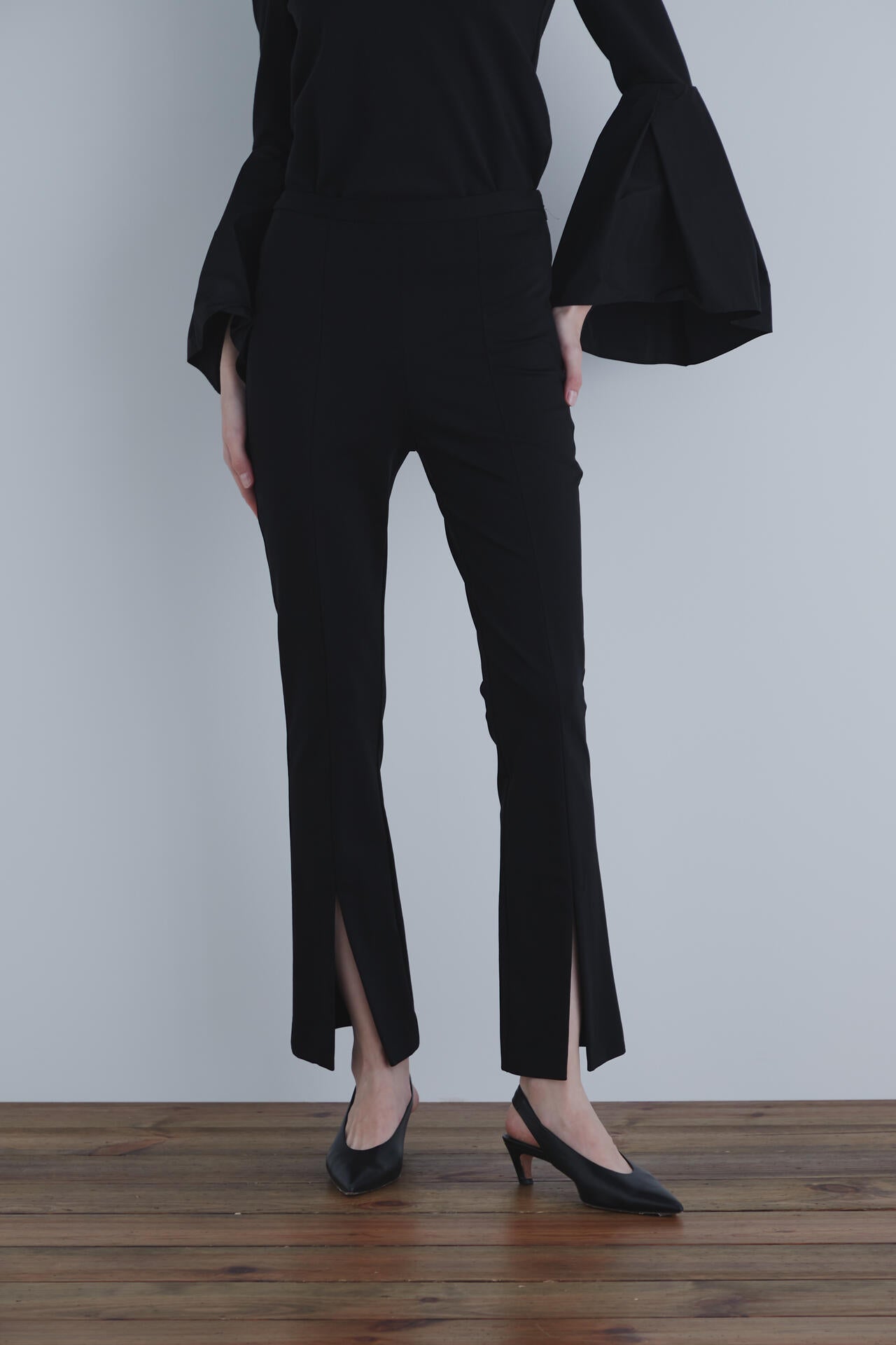 【EC限定】ハイストレッチフロントスリットパンツ(+10cm丈)