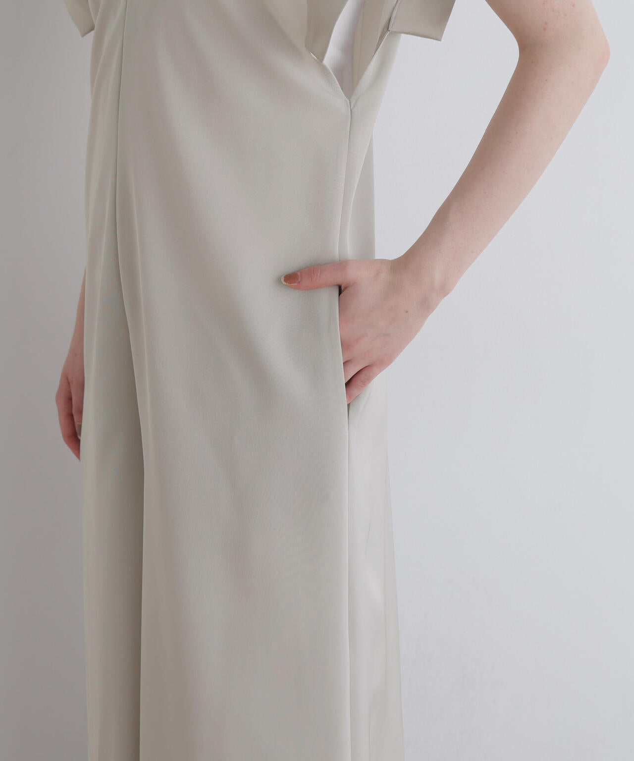 身長173cm B81 W61 H89 着用サイズ:1