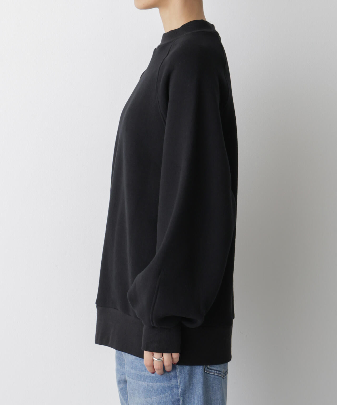 「STEVELOUR」フラッフィースタンドプルオーバー