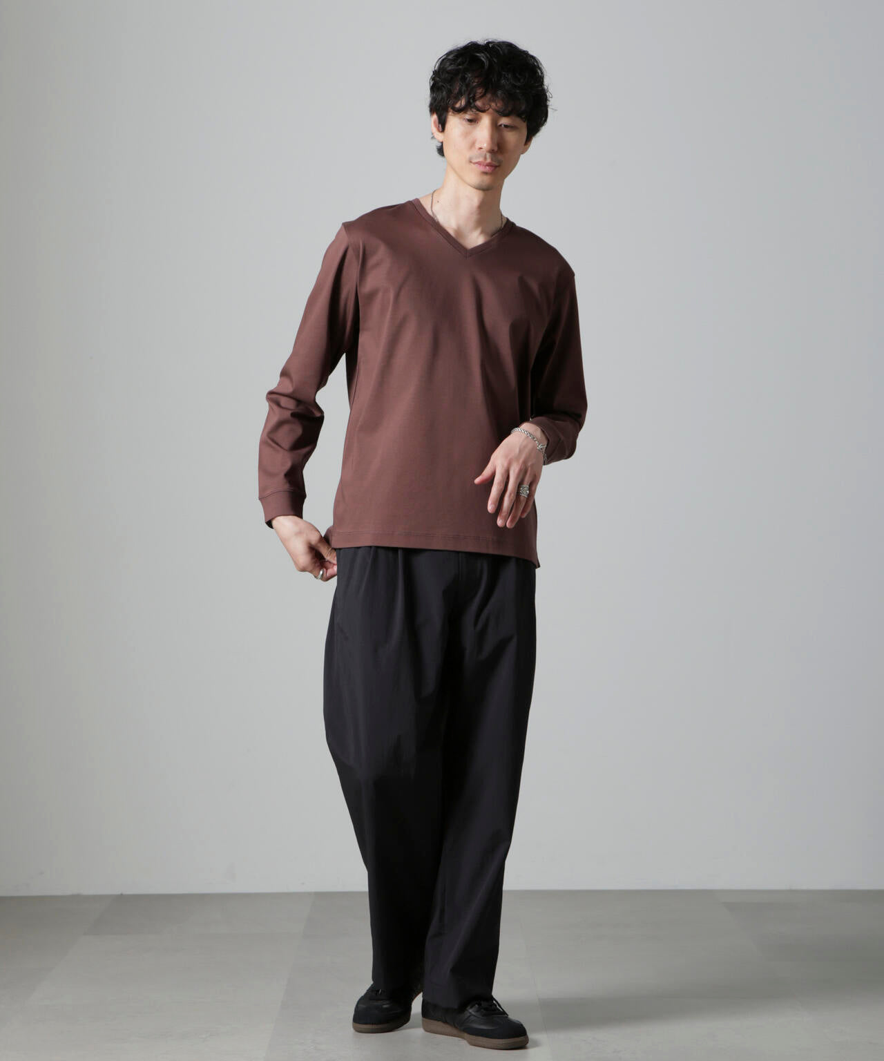 アンチスメルVネックTシャツ 長袖