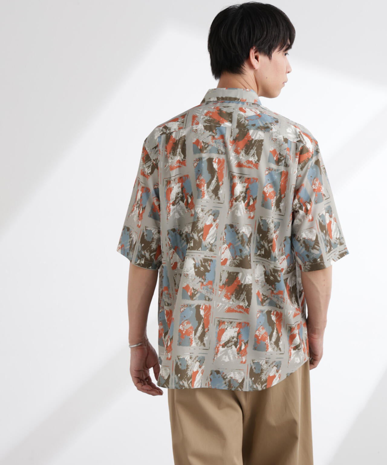 アート柄シャツ 半袖