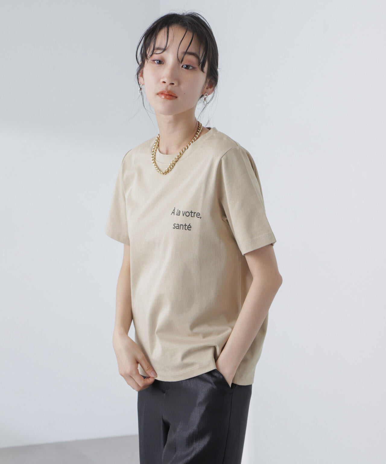 ロゴプリントTシャツ