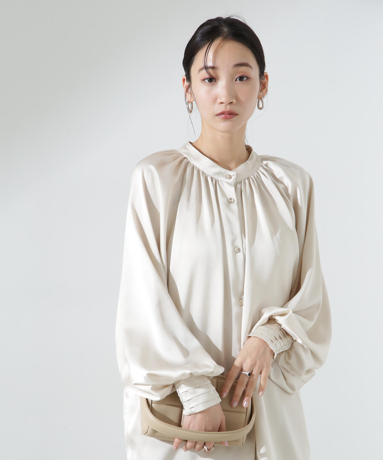 前後2WAYサテンドルマンギャザーブラウス(セットアップ可)