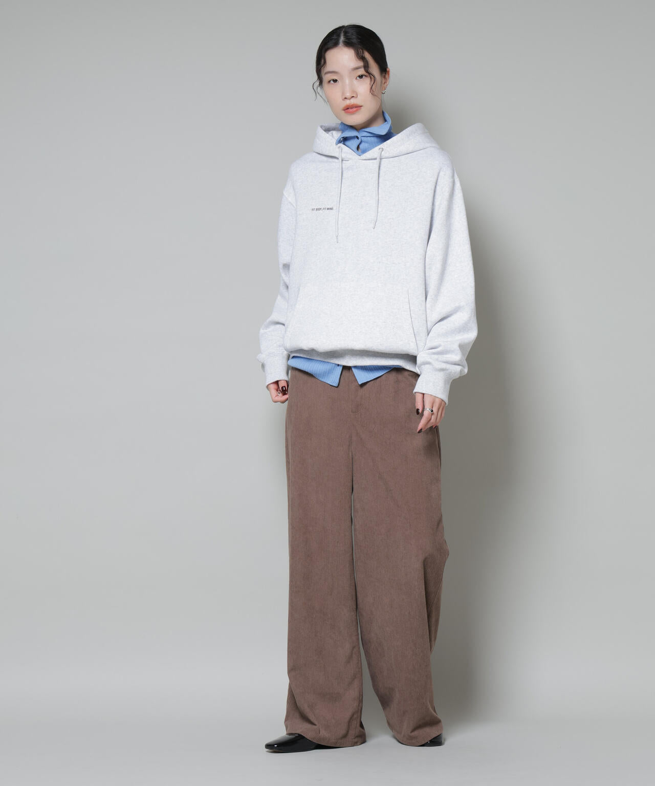 ソフトコーデュロイストレートパンツ