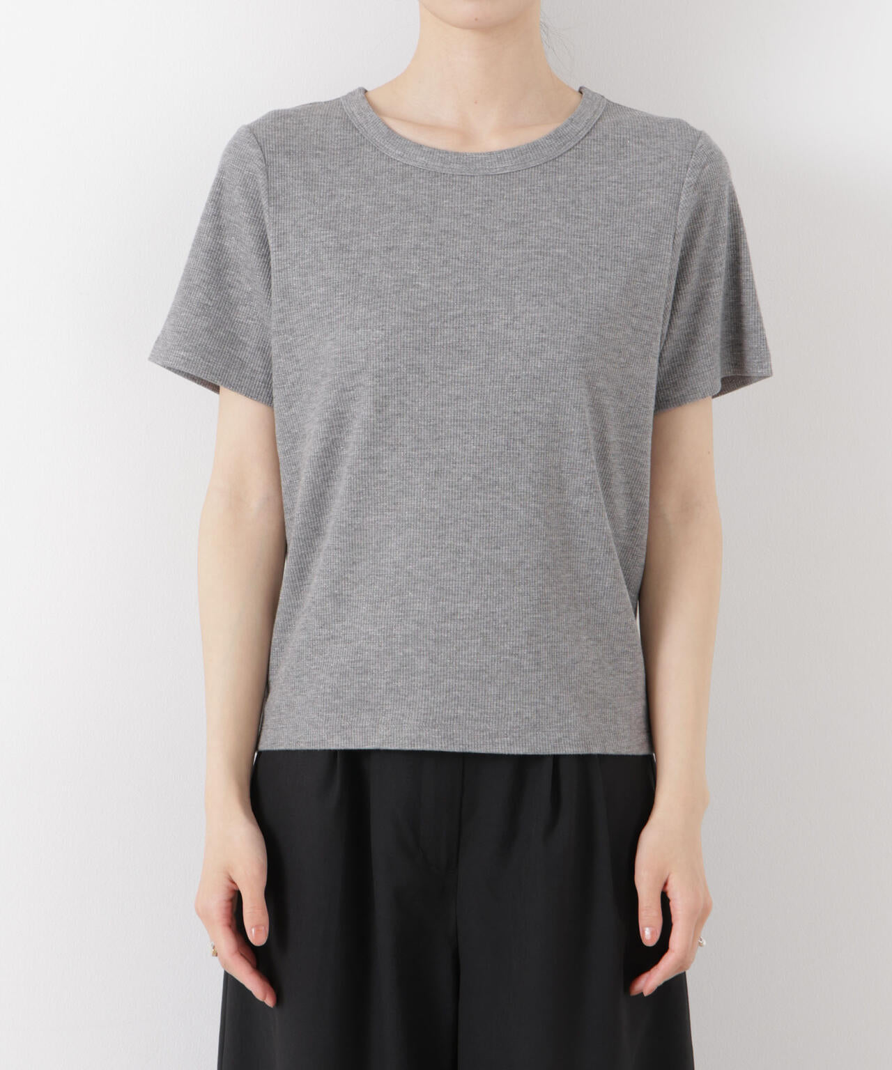 ラメリブカットクルーネックTシャツ