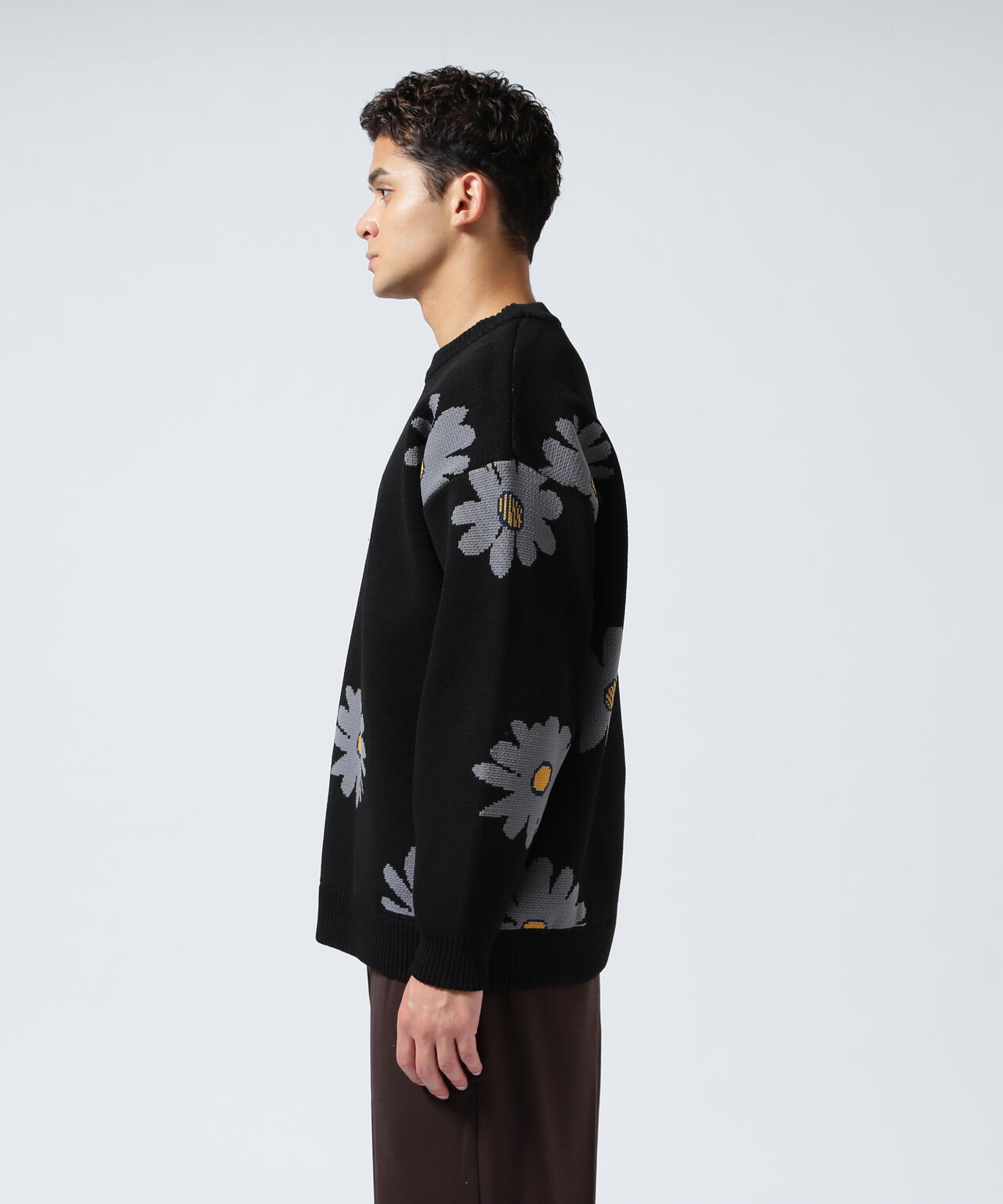 B omnivore/ビーオムニボー FLOWER KNIT TOP