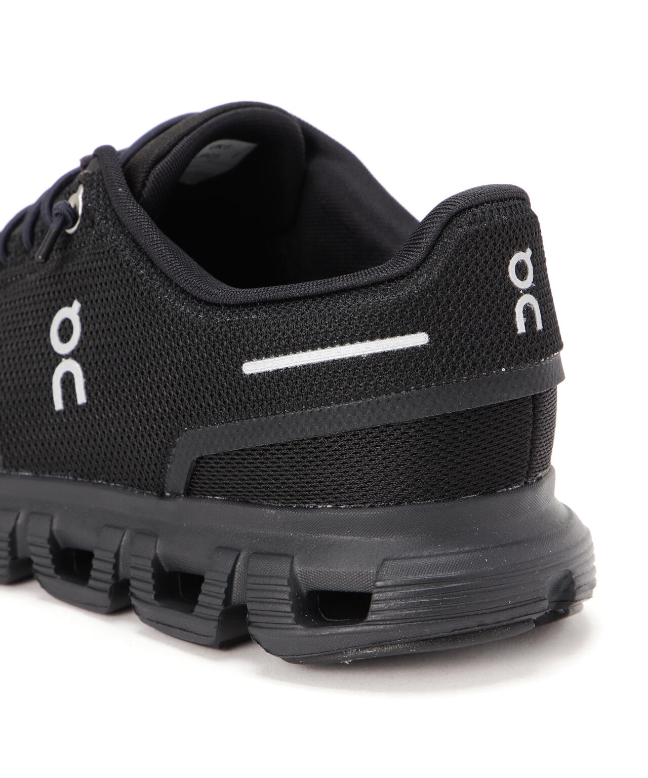 On/オン Cloud 6 (WOMEN'S) クラウド6