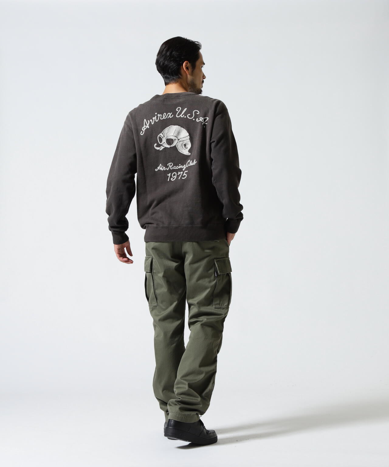 《A.A.R.C》EMB CREWNECK SWEAT