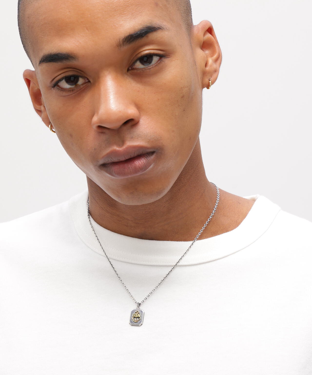 《AVIREX by J.H.M CO.,LTD.》MATERIAL COMBI SIGNET NECKLACE ”USN”