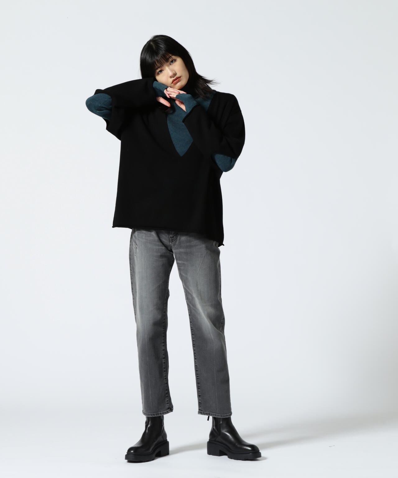 DROIT BELLO(ドロイトベロ) エルボーホールデザインニット