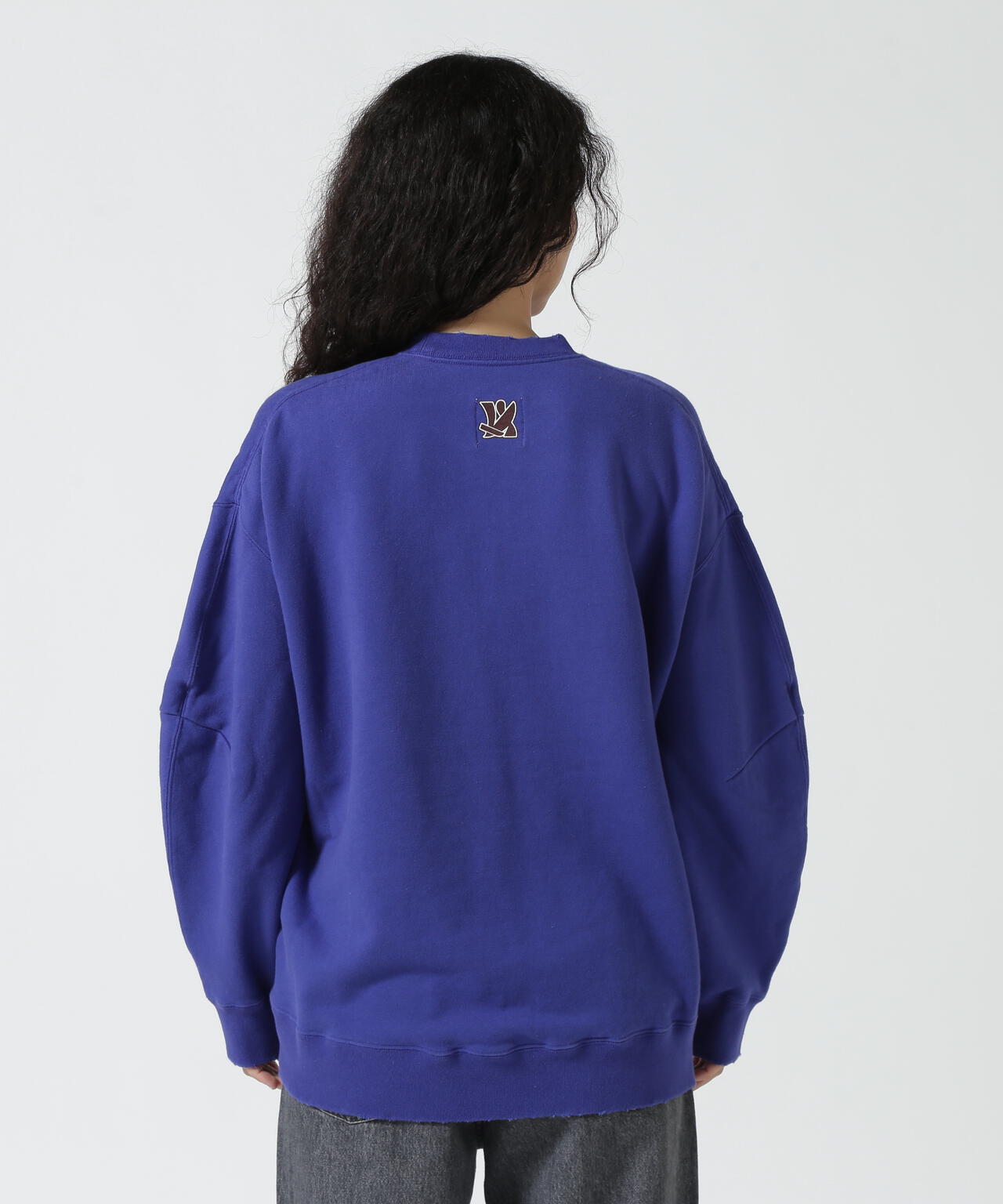 NOUNLESS(ナウンレス)別注COLLEGE LOGO OVER SWEAT