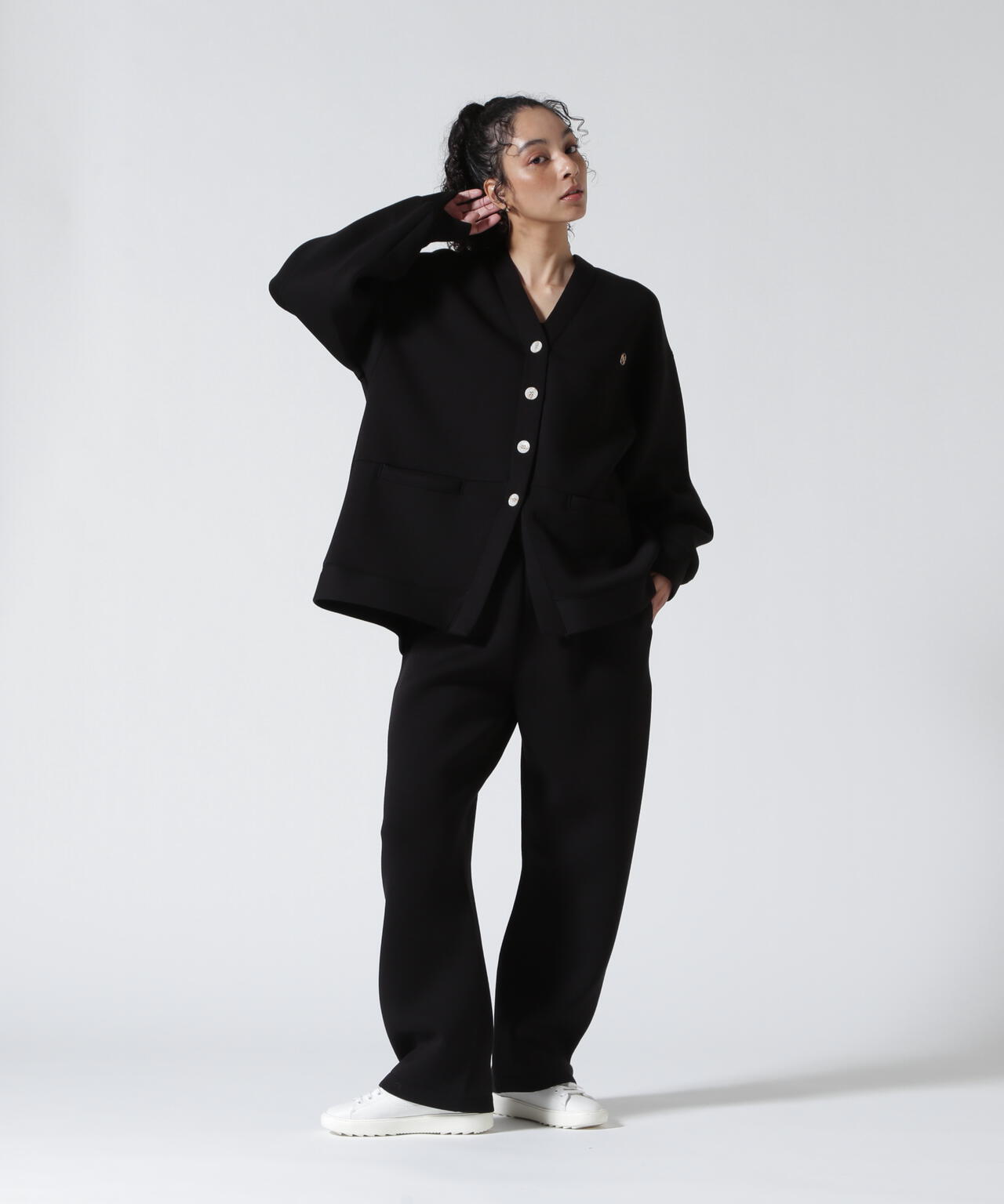YENN(イエン)SPONDISH TUCK PANTS