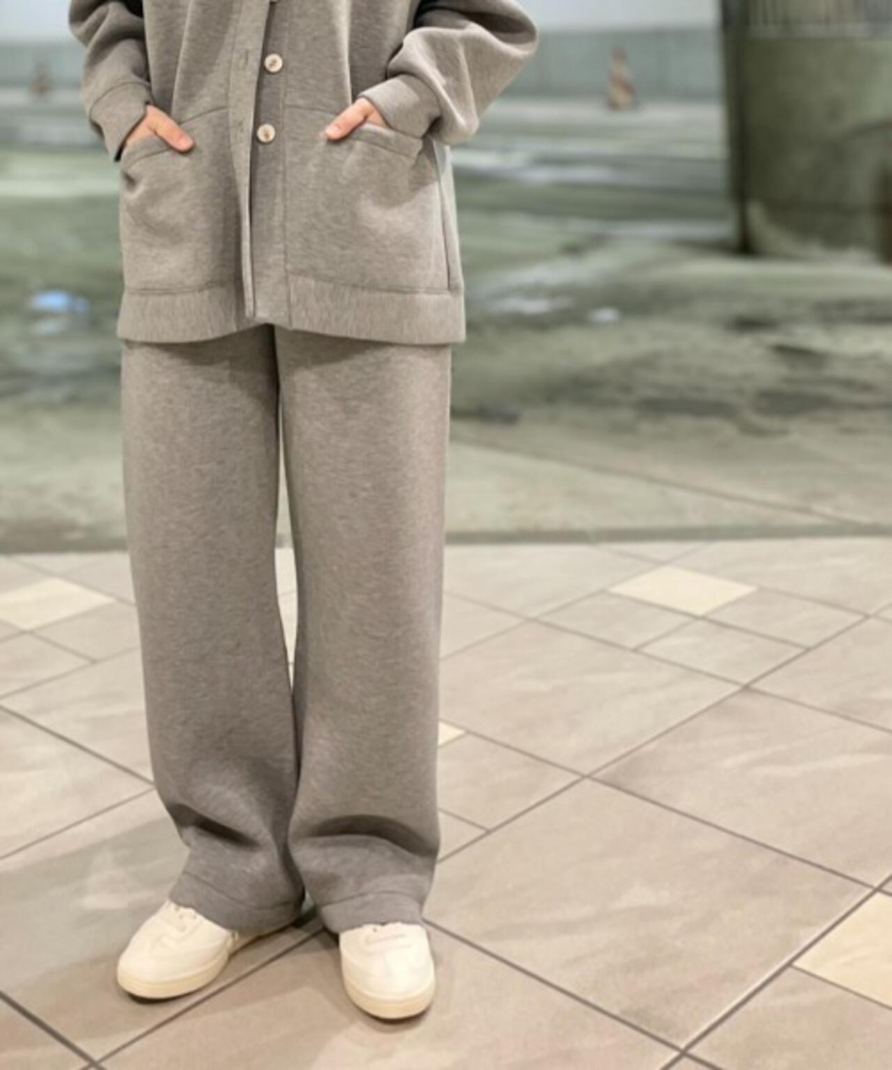 YENN(イエン)SPONDISH TUCK PANTS