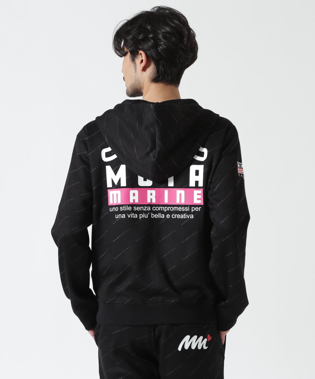 muta MARINE/ムータマリン/別注 総柄フーディ