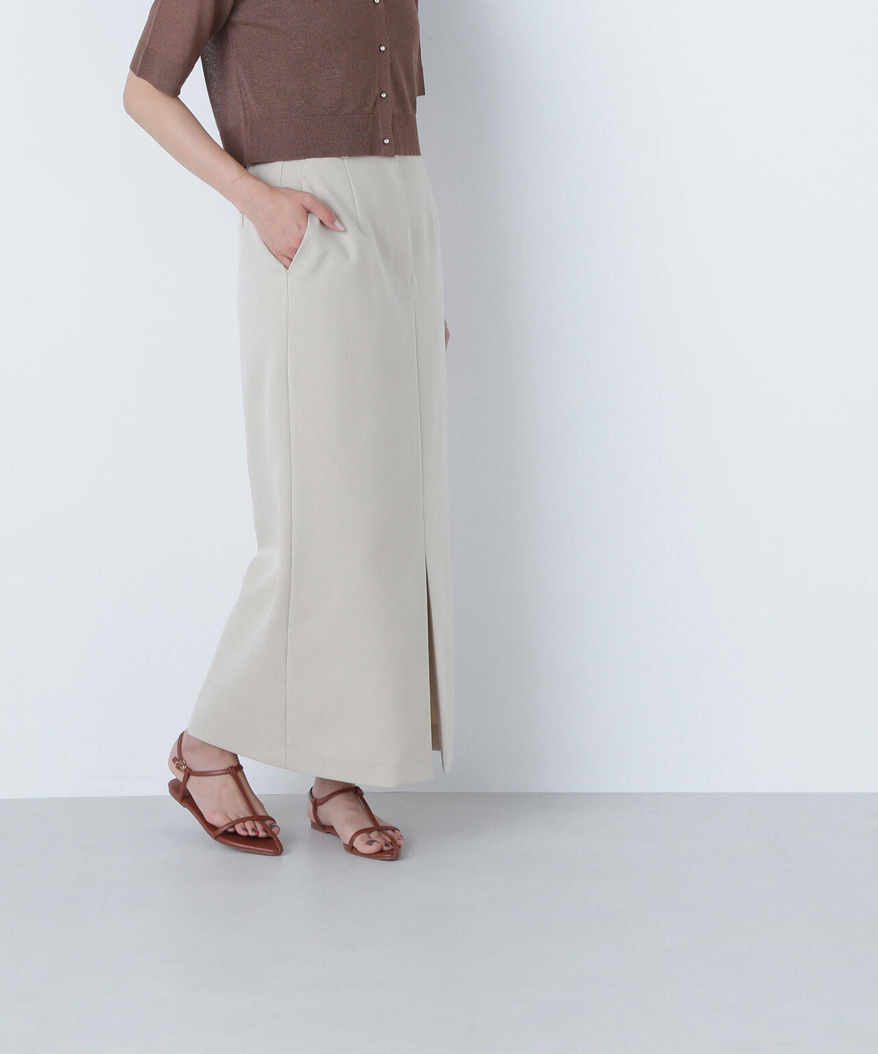 フロントスリットナロースカート*