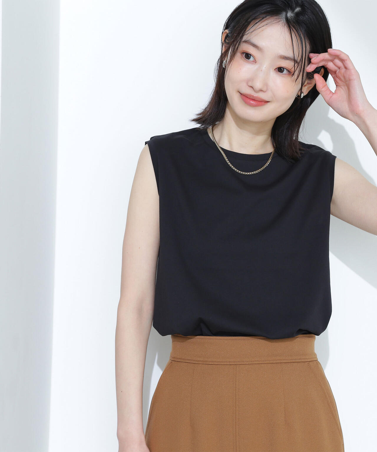 メタルプレートノースリーブカットソー*