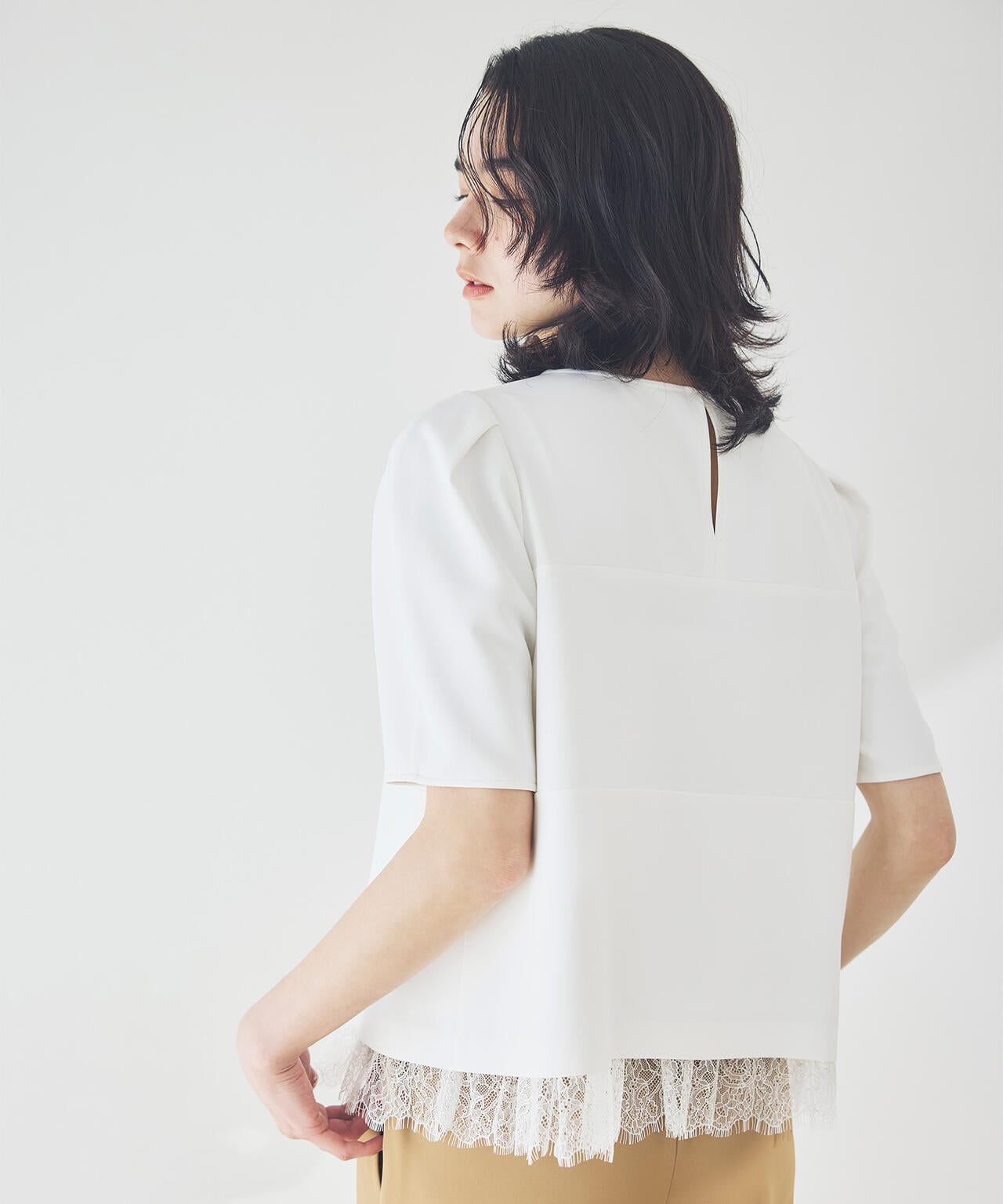 168cm B81cm W60cm H89cm 着用サイズ：FR