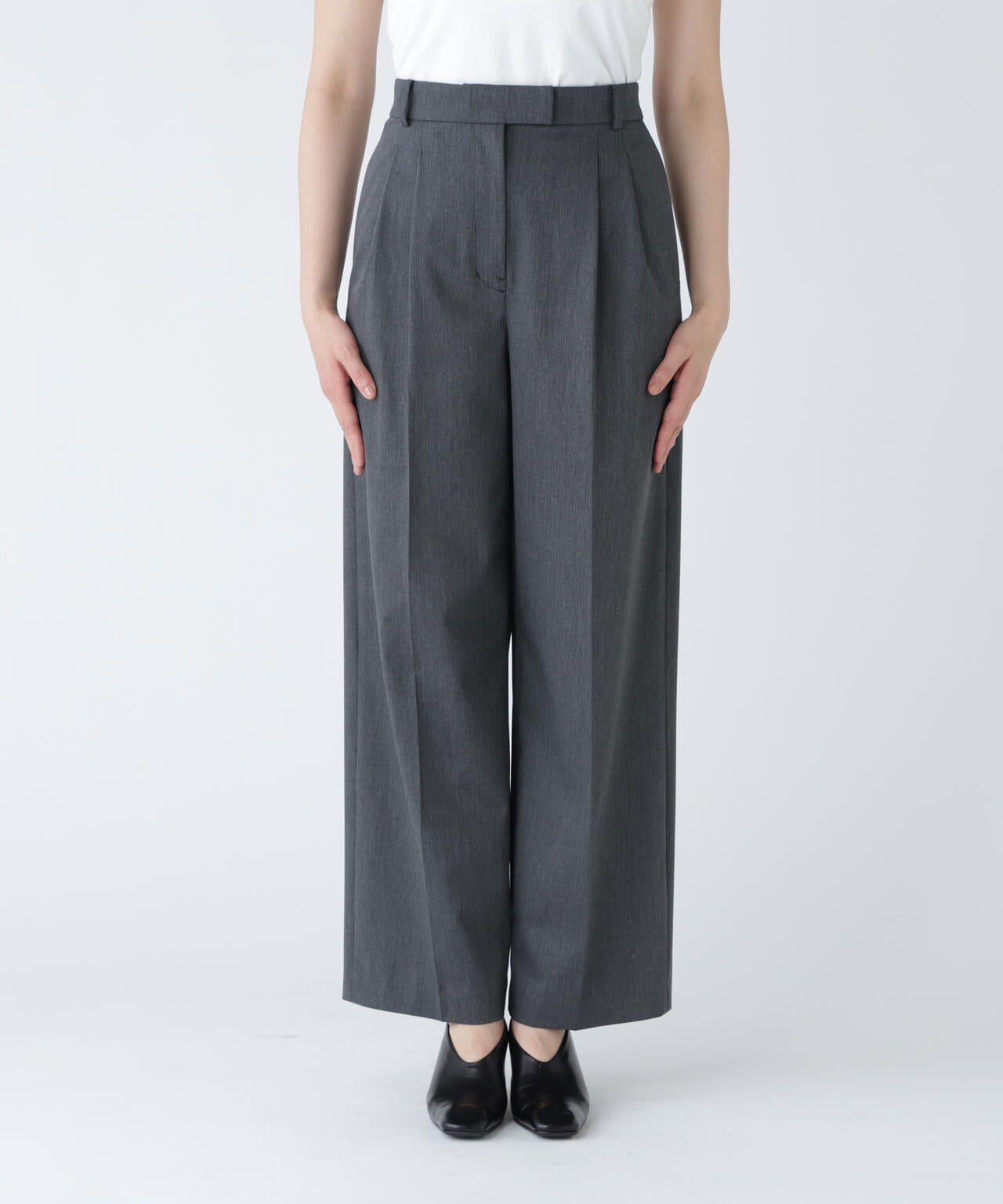 <365ユーティリティー>洗えて毛玉になりにくいタックワイドパンツ