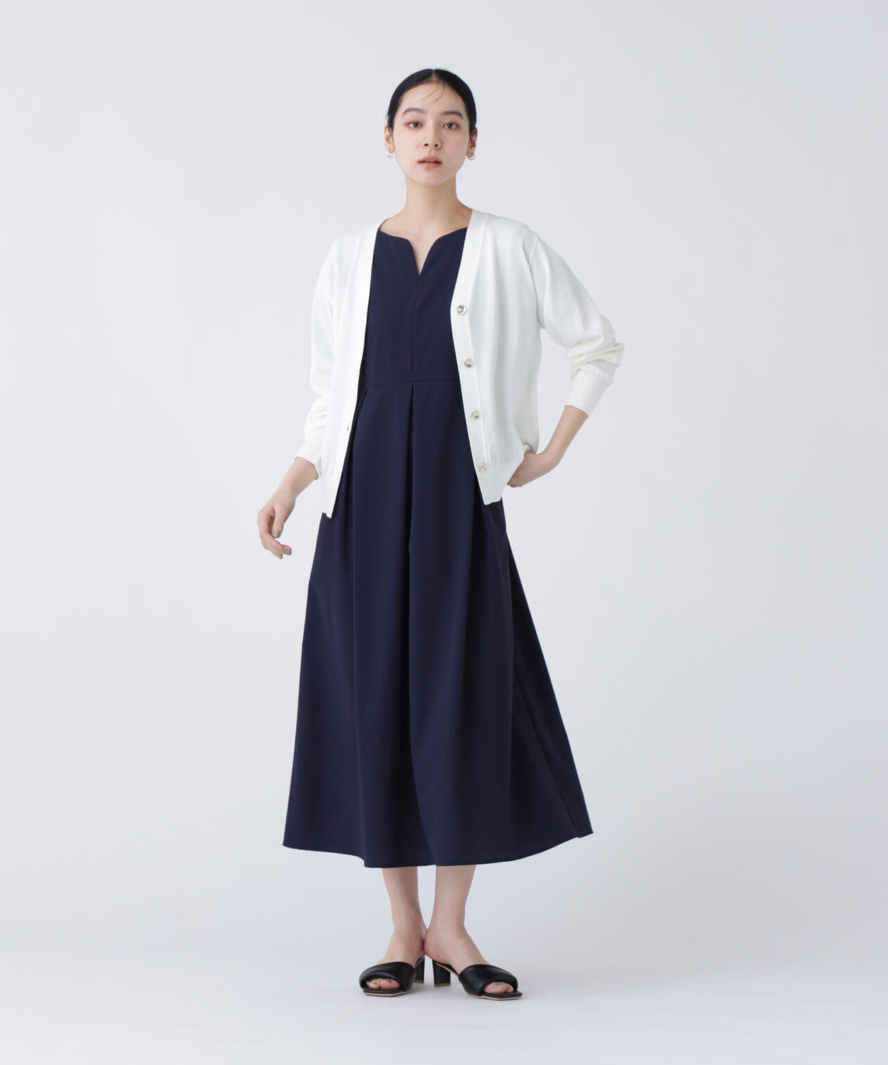 168cm B81cm W60cm H89cm 着用サイズ：FR