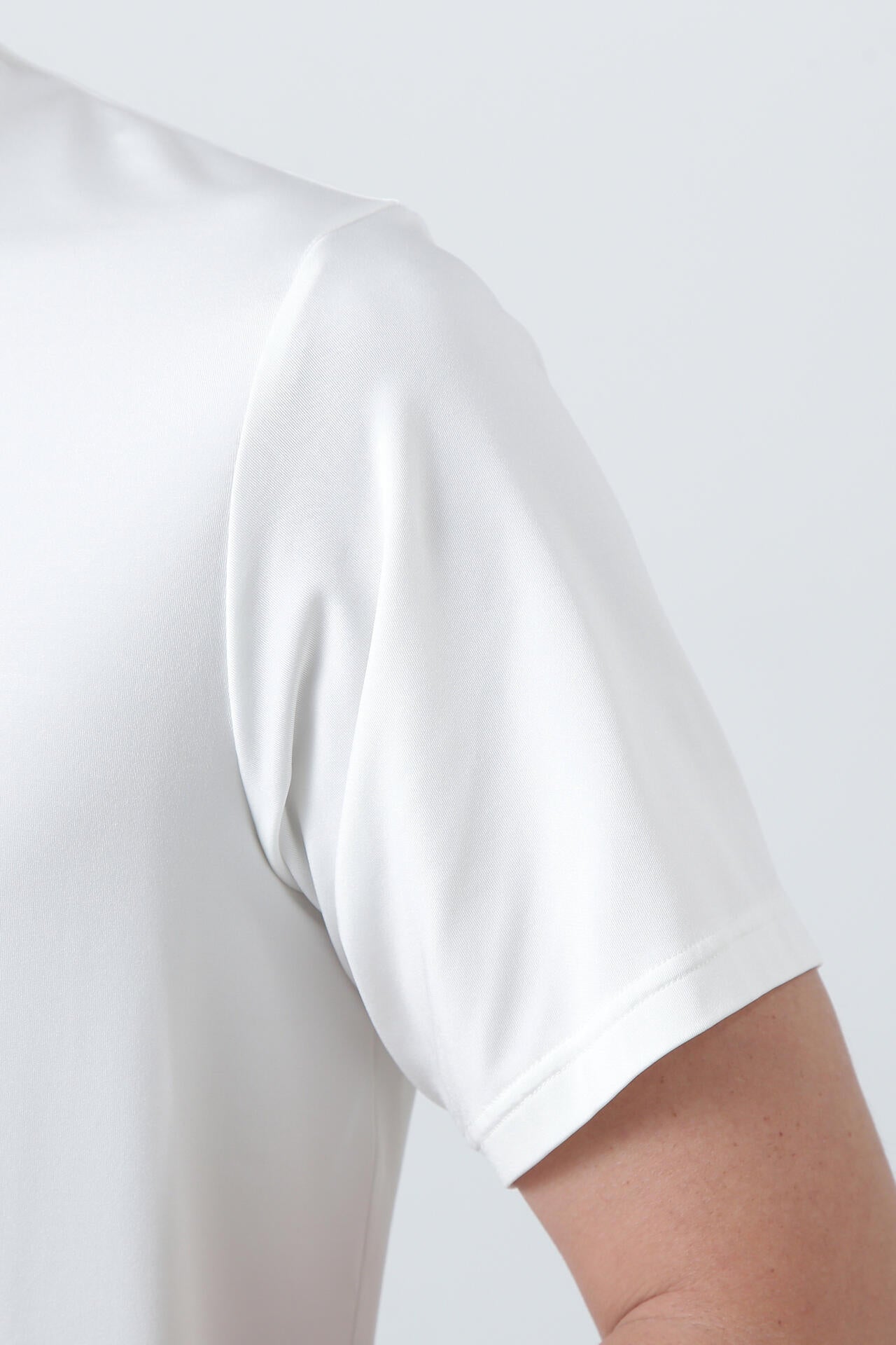 カチオンポリエステルベア天半袖ハイネック (MENS)