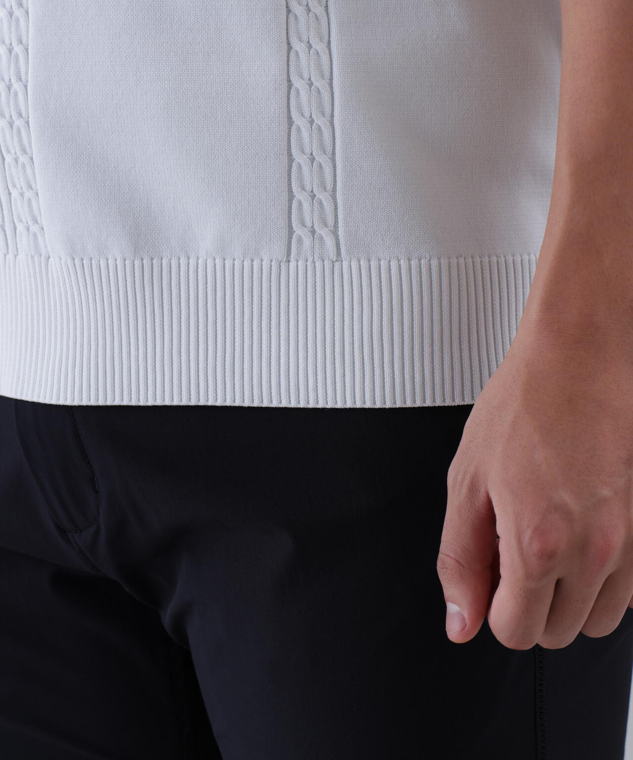 【オンライン限定SALE】9GケーブルVネックニットベルトプルオーバー (MENS)