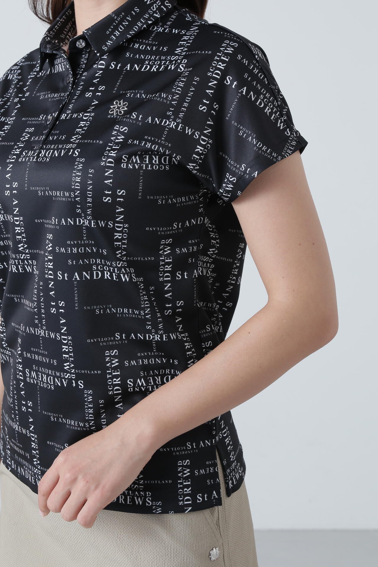 COOLMAXランダムロゴプリント半袖シャツ (WOMENS)