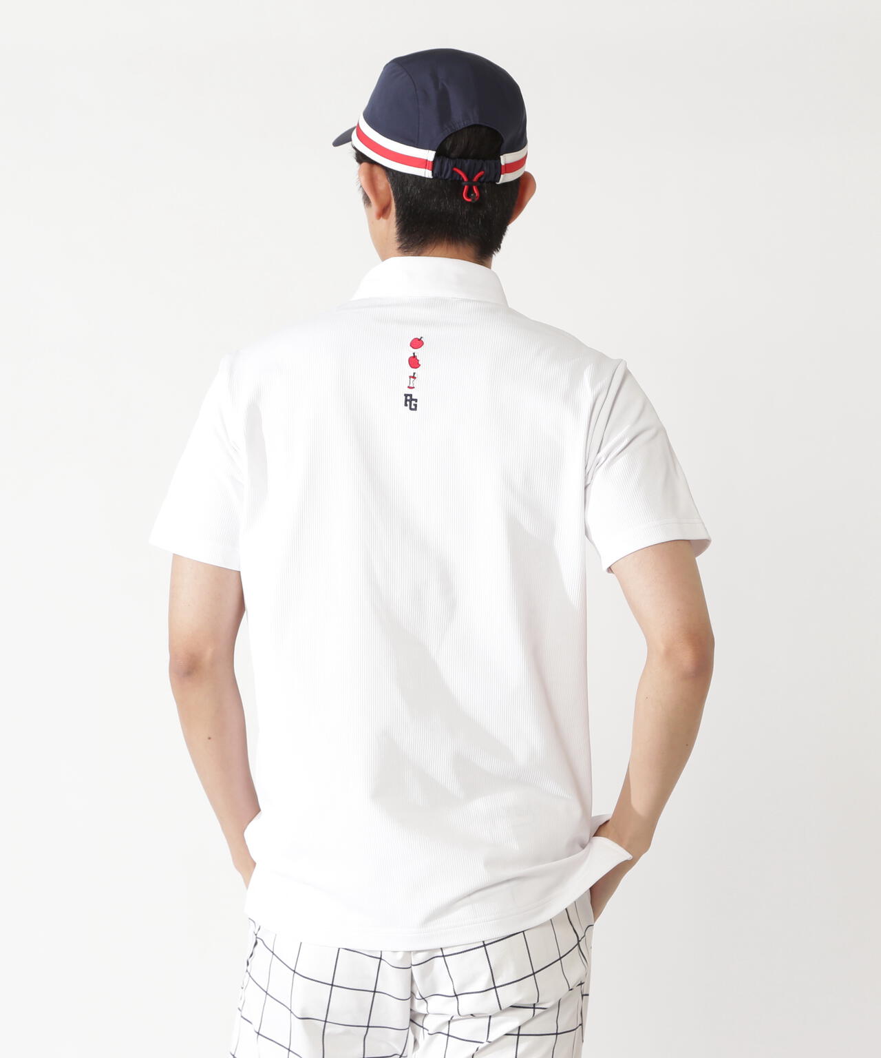 H:182cm/C:93/W:77/H:91 着用サイズ：5