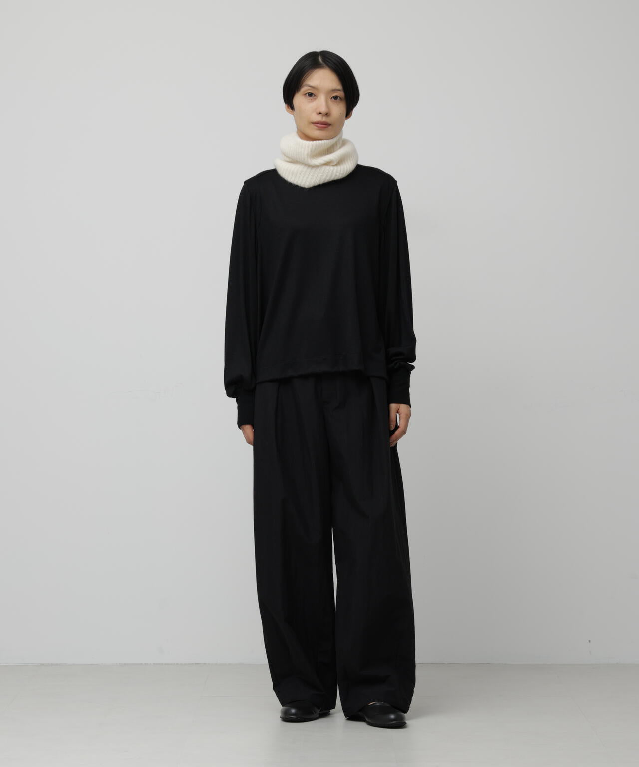 ＯＬＵ　ＮＡＴＵＲＡＬ　ＢＡＳＩＣ　カシミヤスヌード