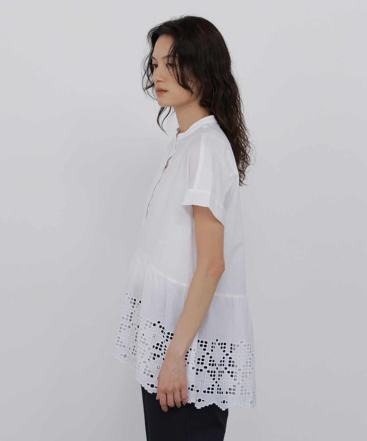 165cm/B:77cm/W:57cm/H:79cm 着用サイズ：M