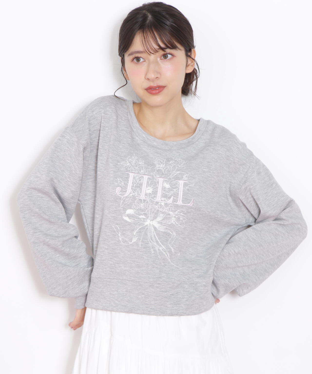 リボンブーケロゴ刺繍スウェット
