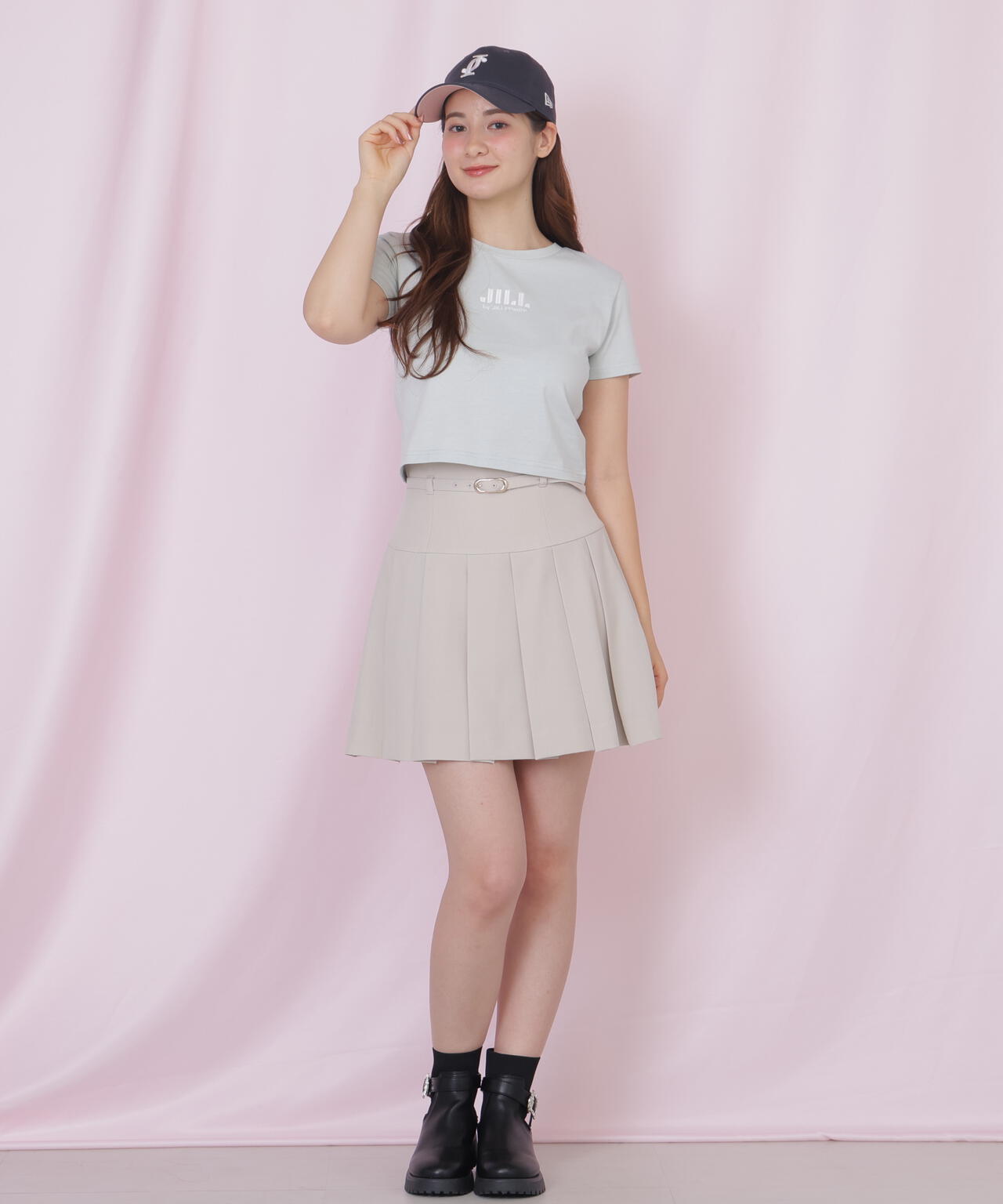 166cm 着用サイズ：FR