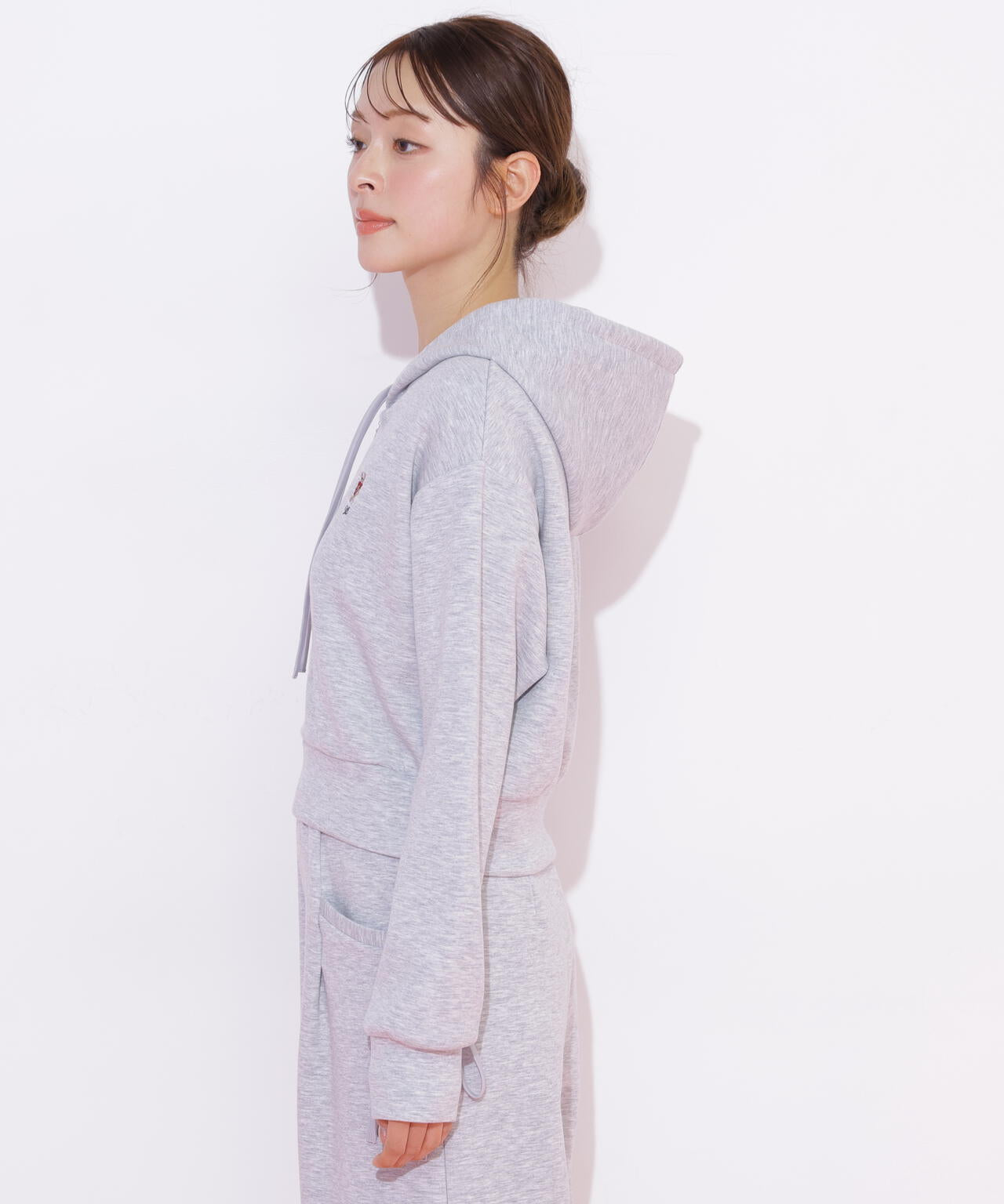 ＜BEARシリーズ＞ワンポイント刺繍パーカー
