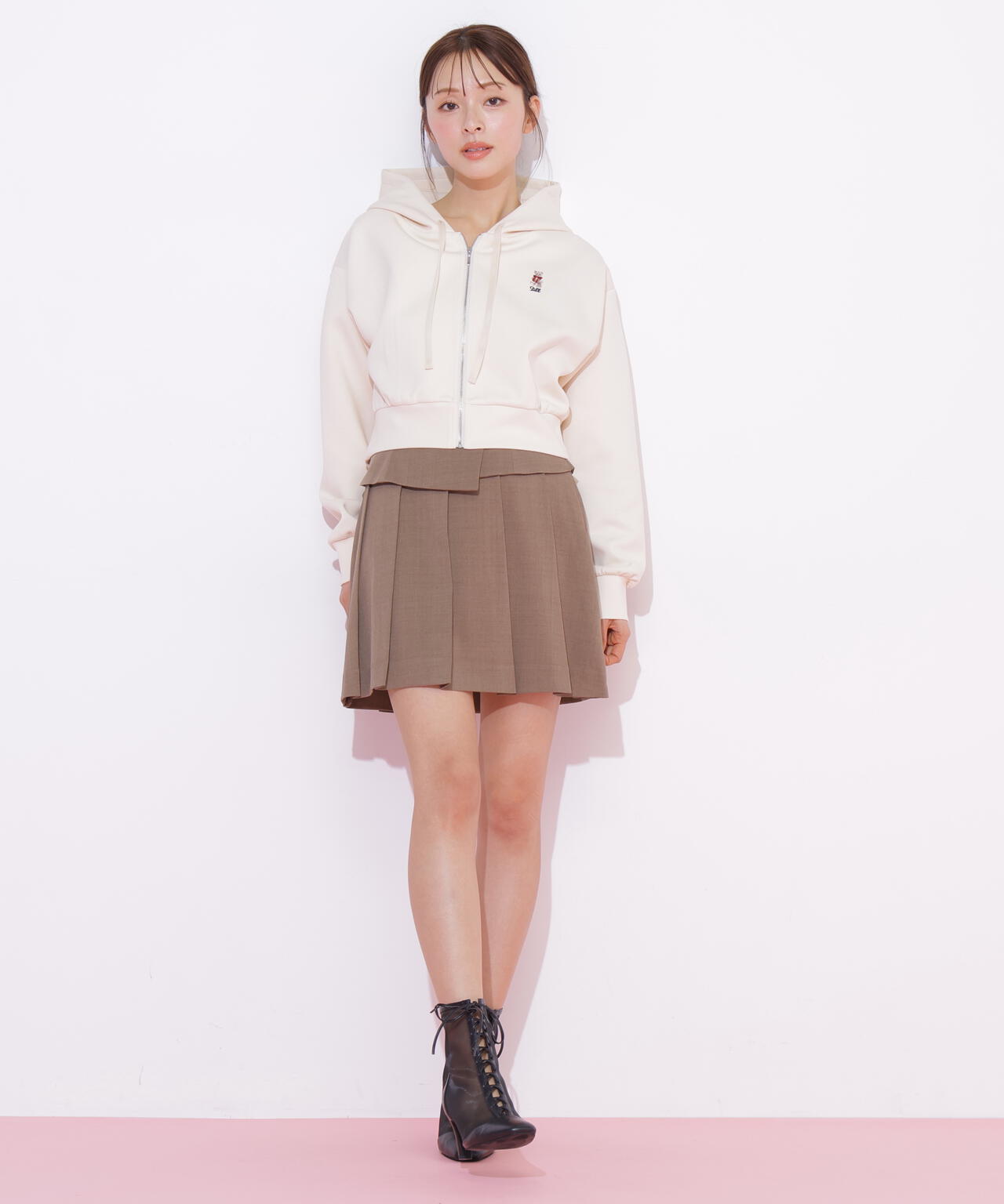 170cm 着用サイズ：FR