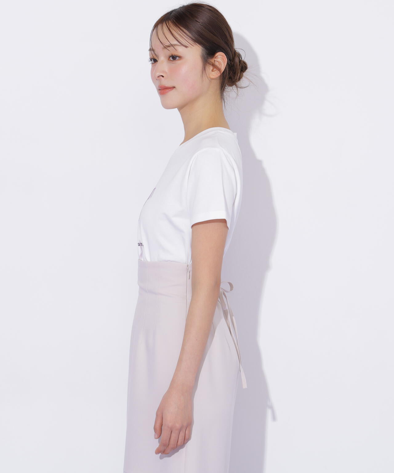 フォトジェニックリボンTシャツ